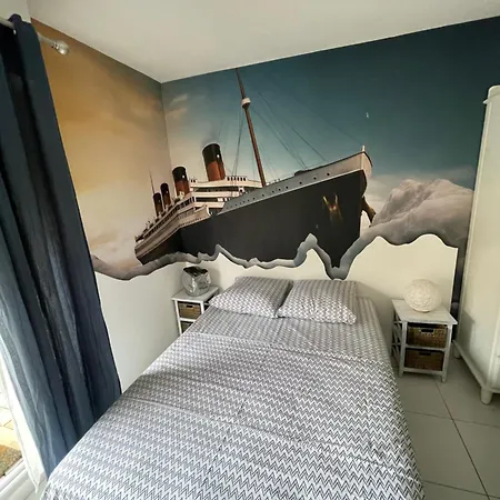 Titanic A Bord - Terrasse - Face Gare Lägenhet