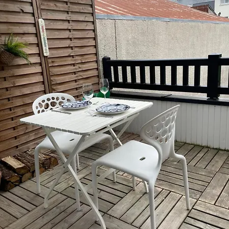 Titanic A Bord - Terrasse - Face Gare *