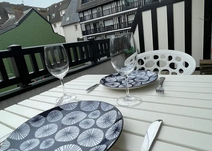 Titanic A Bord - Terrasse - Face Gare 아파트 *